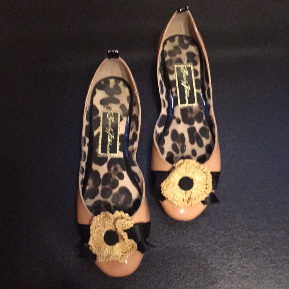 Beverly Feldman Patent leather flats